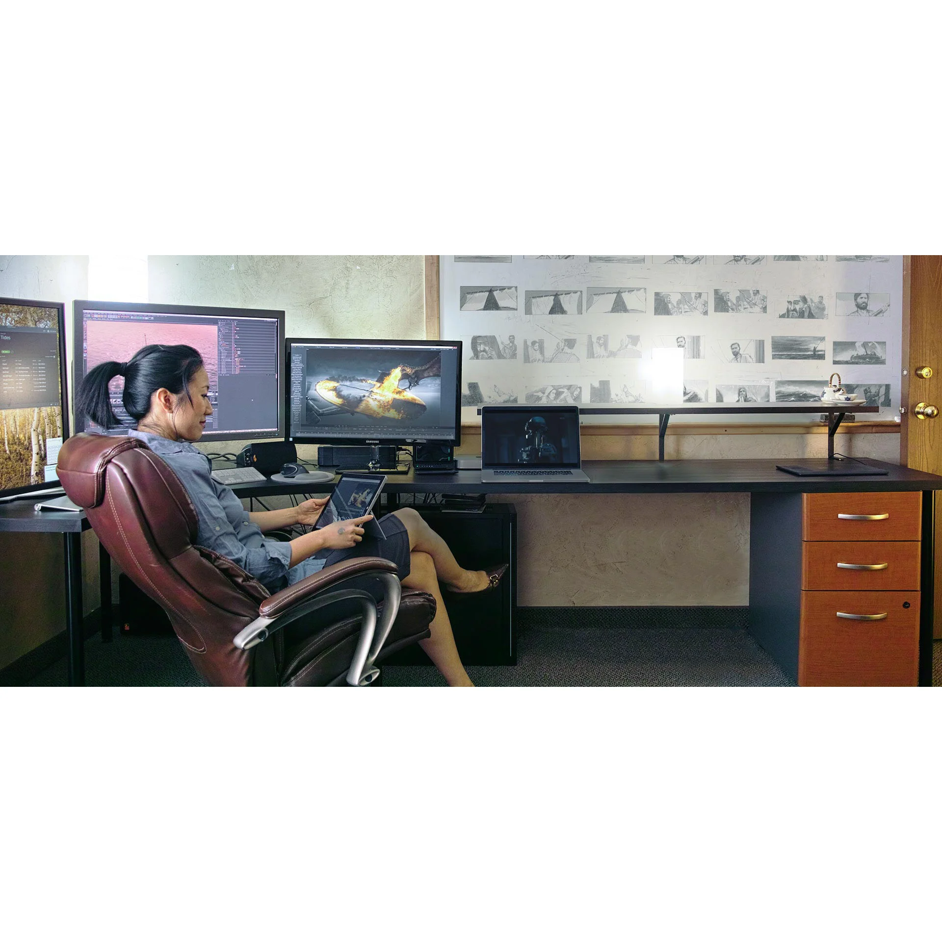 XX_Main_Office_v08_Square_Gray.jpg