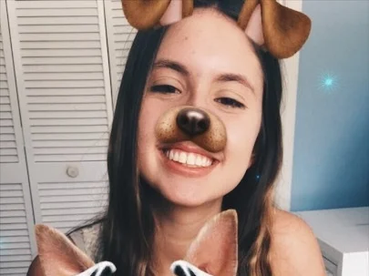 Lana Weidgenant ‘21 Lana is a sophomore from Orlando, FL (she was born in Brazil!). Lana is Co-President of CARE (Compassion, Awareness, and Responsible Eating) and BRASA (Brazilian Students Association), whose causes she’s very passionate about. Some fun facts are that she has swum 100 laps and once had 14 hamsters! Her favorite place on campus is the FFC.