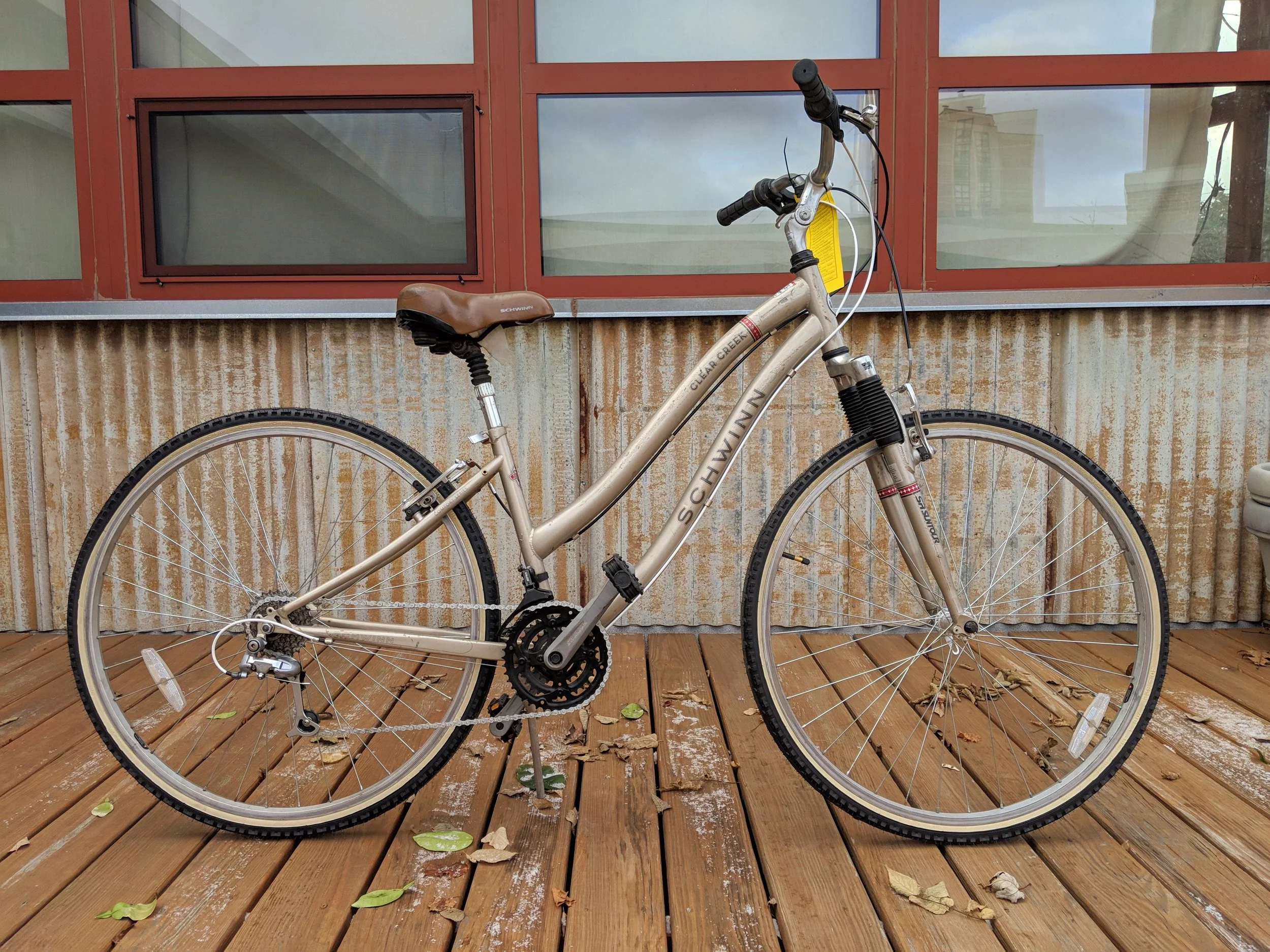 15" Tan Schwinn Clear Creek $280
