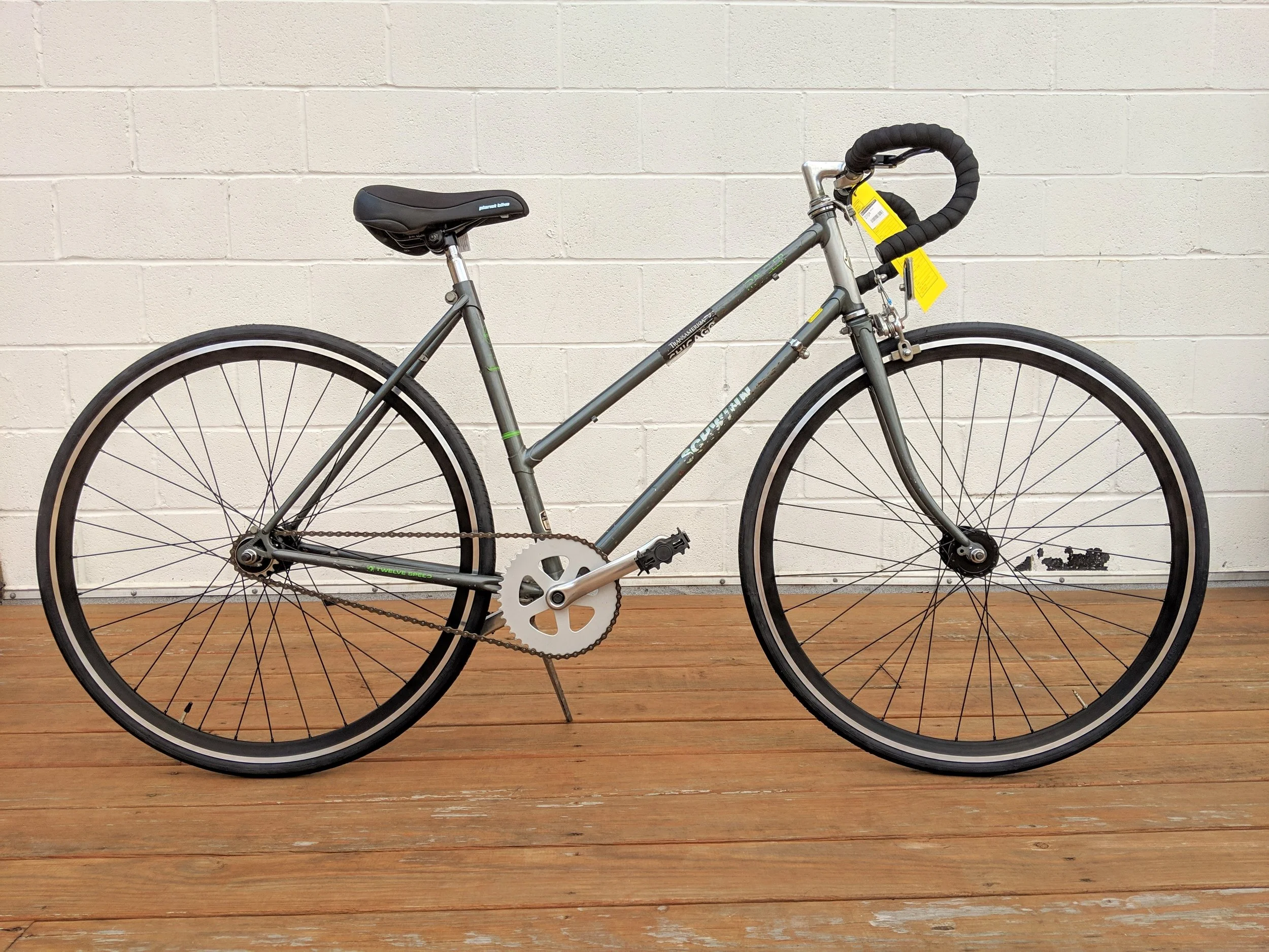 48cm Grey Schwinn Traveler Single Speed $270