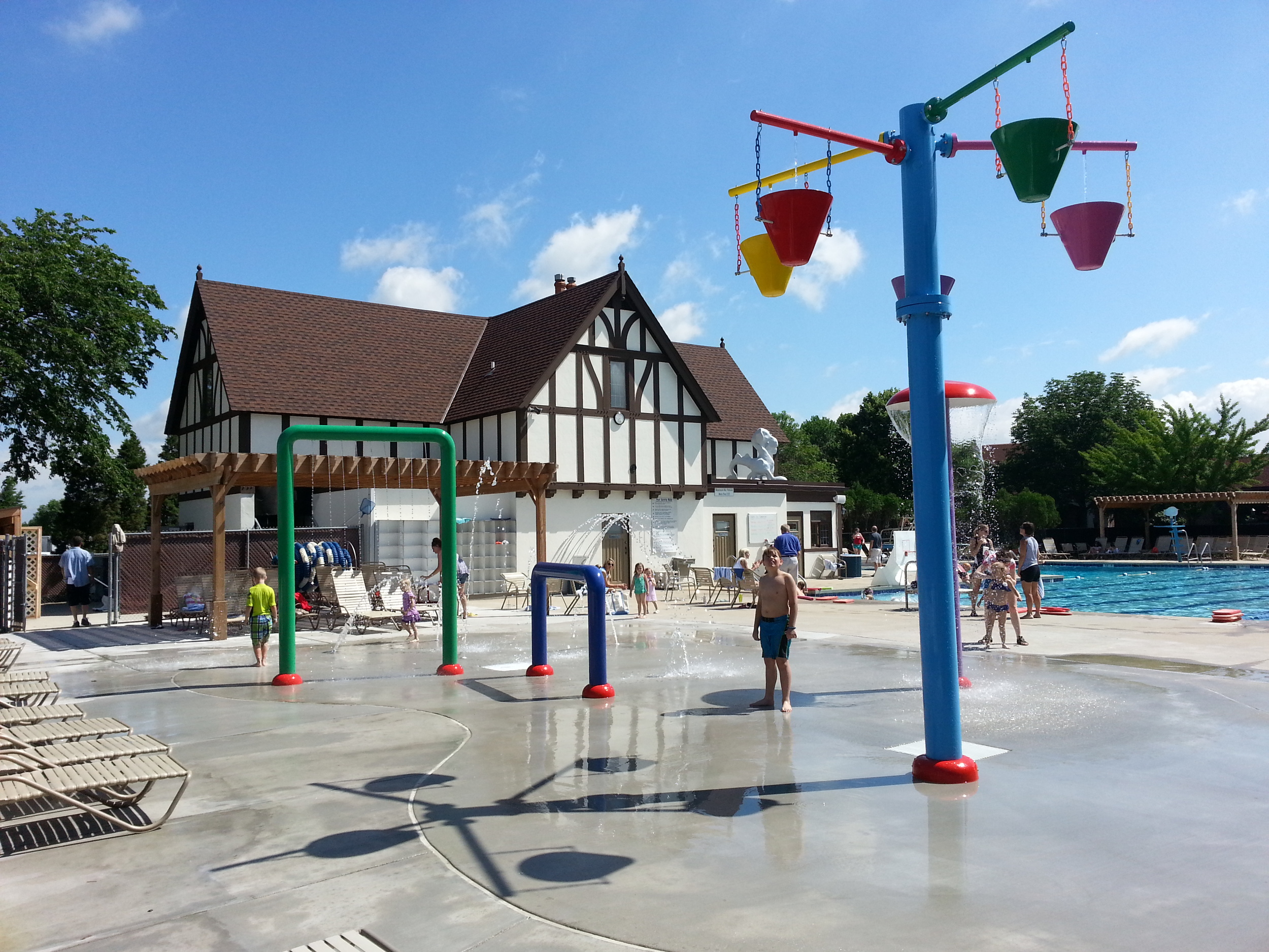 Outdoor splash pad area at Westmoor Country Club in Brookfield, WI
