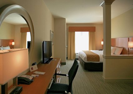 Bedroom in Comfort Suites in Bossier City, LA