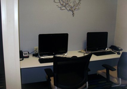 Guest office area in Comfort Suites in Bossier City, LA