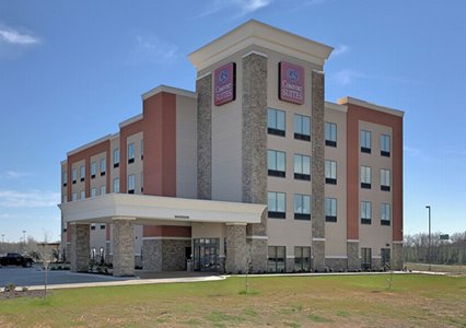 Outside view of Comfort Suites in Bossier City, LA