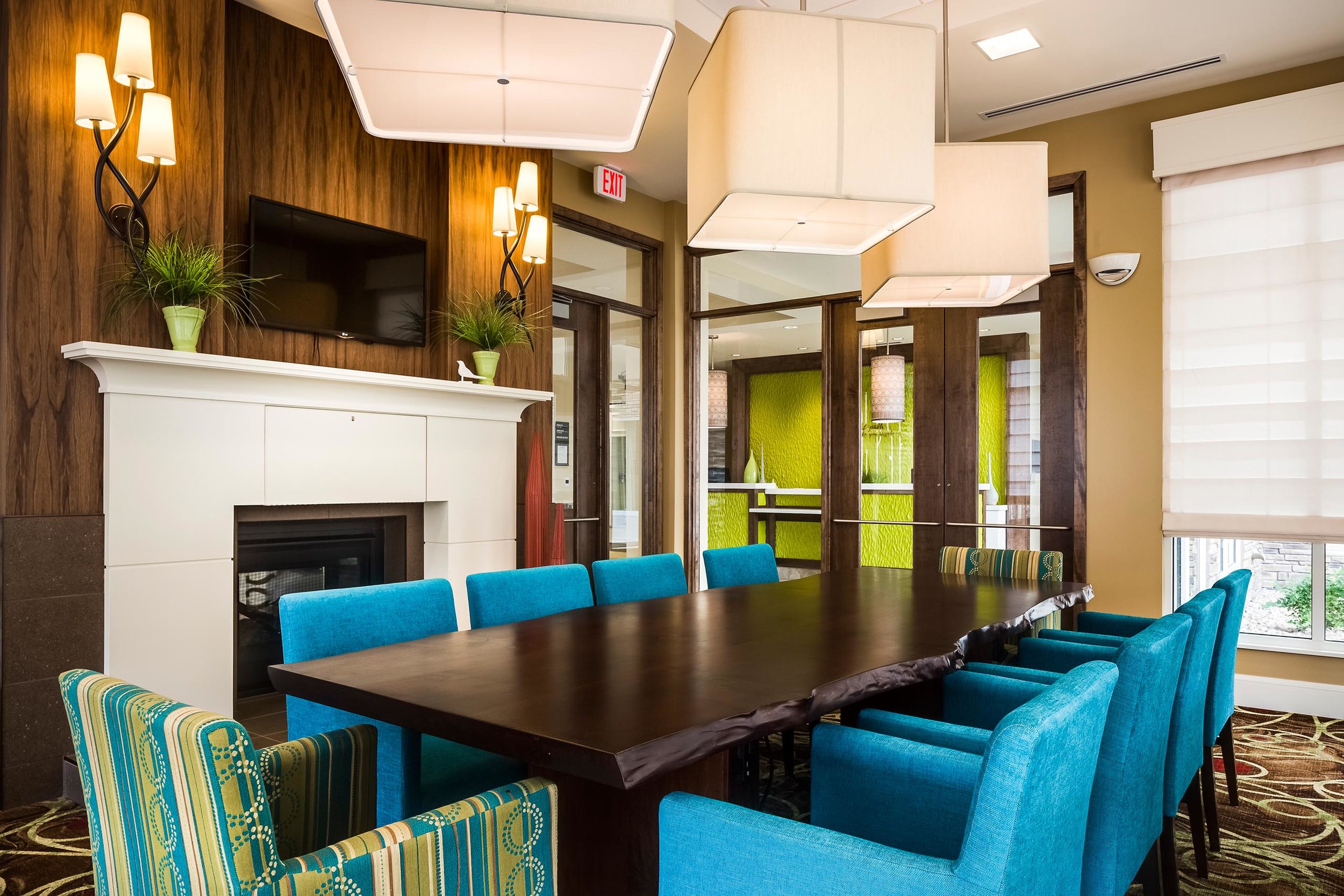 Seating area at the Hilton Garden Inn in Bettendorf, IA