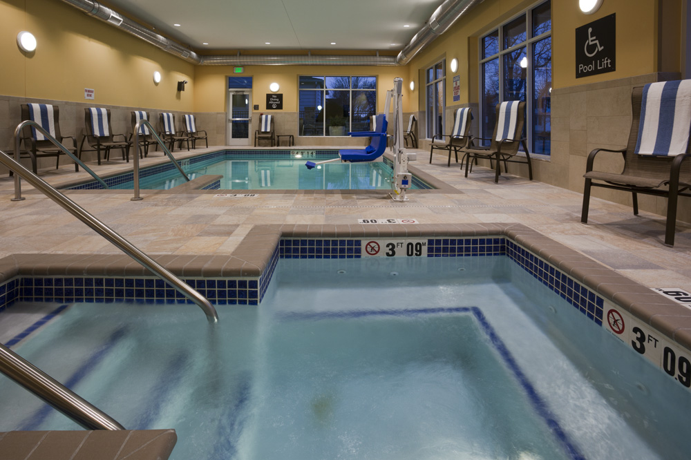 Hot tube and pool at the Homewood Suites in Rochester, MN