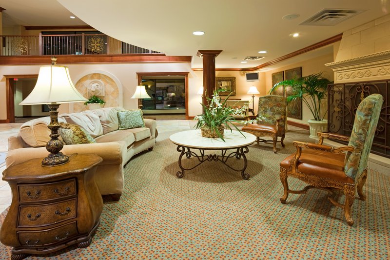 Seating area in the Holiday Inn in Lakeville, MN