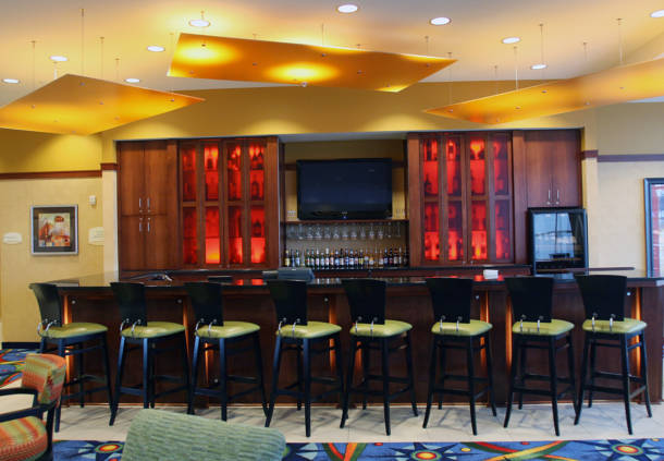 Bar area in the Courtyard Marriott in Maple Grove, MN