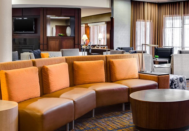 Seating area in the Courtyard Marriott in Ankeny, IA