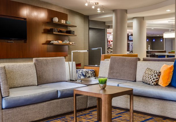 Seating area in the Courtyard Marriott in Ankeny, IA