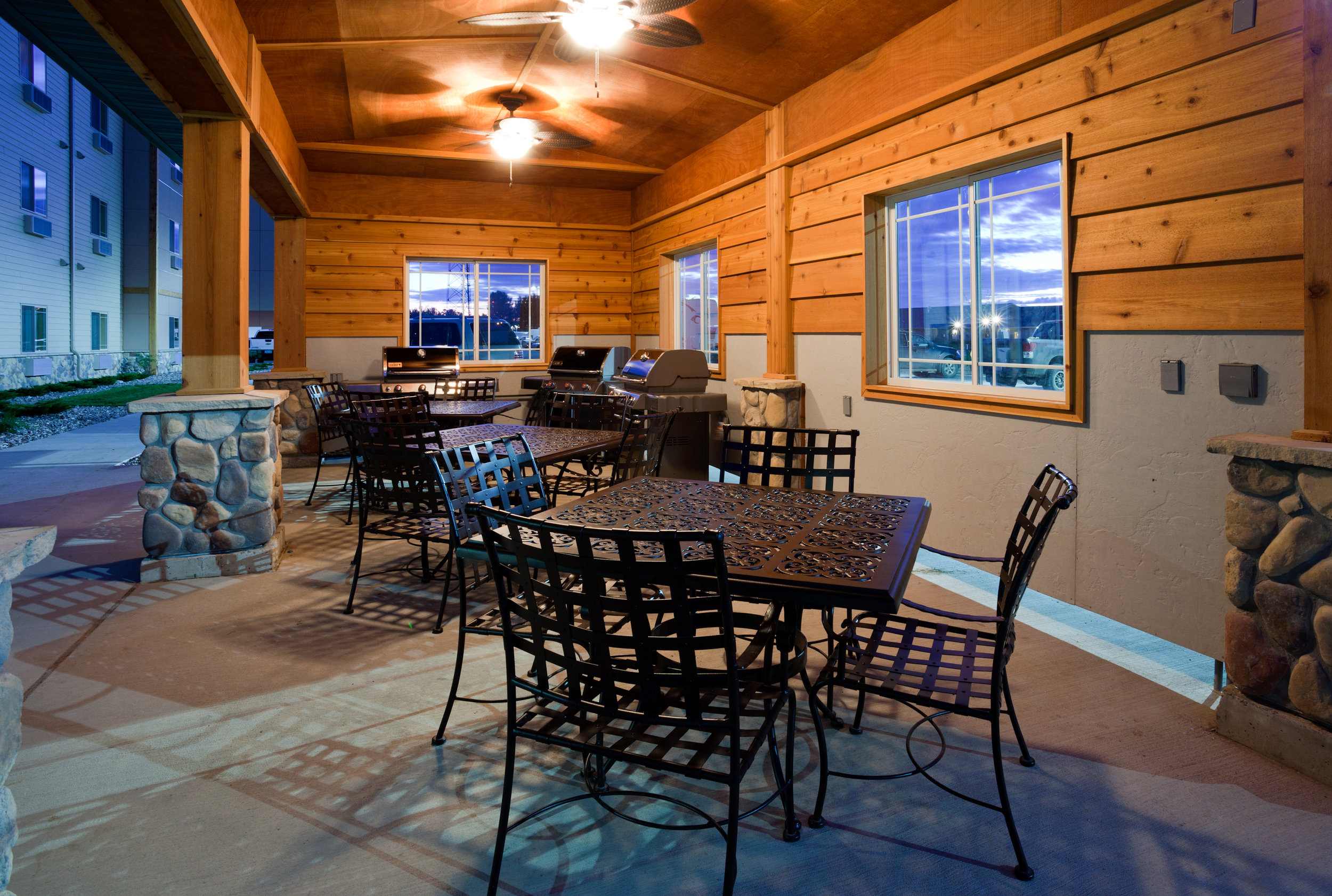 Seating area in the the Souris Valley Suites in Minot, ND