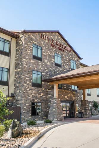 Outside view of the Little Missouri Inn & Suites in Watford City, ND