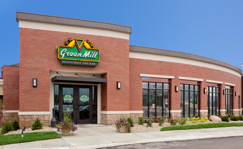 Outside view of Green Mill in Willmar, MN