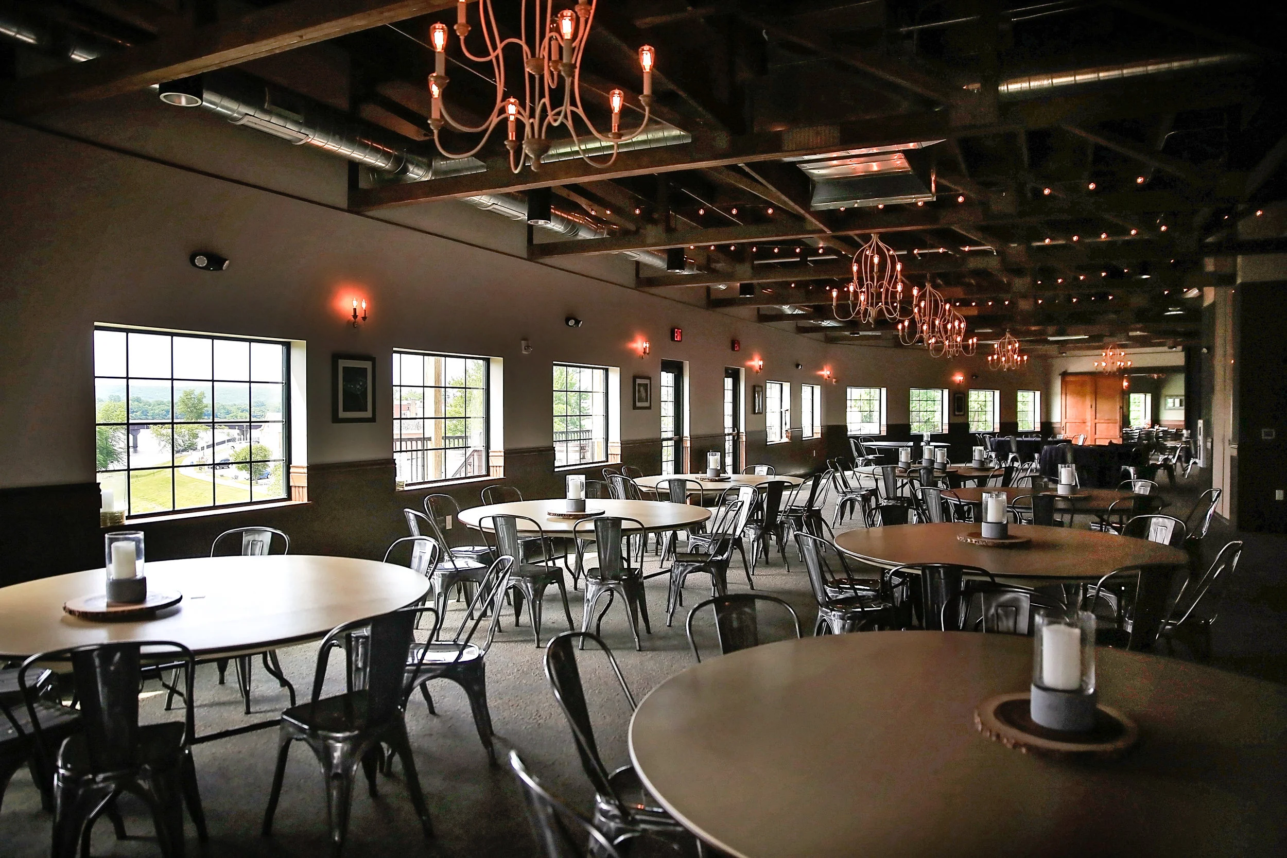 Insded bar area at Vintage Brewery Bar & Restaurant