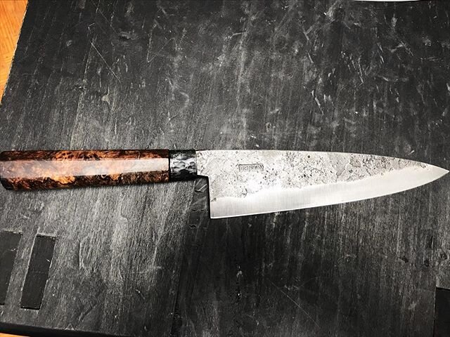 Stabilized maple burl handle and 52100 hand hammered steel blade