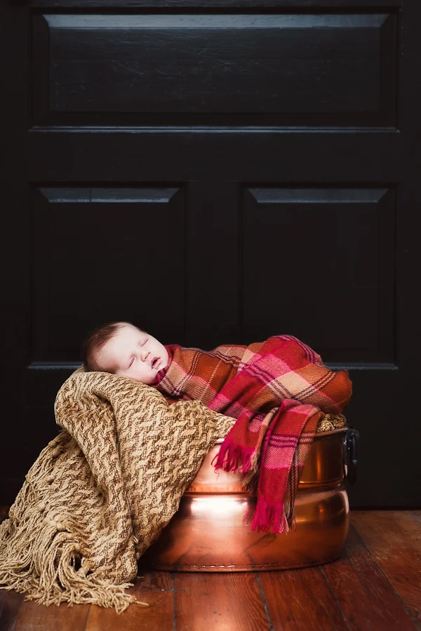 Annie Newborn-11.jpg