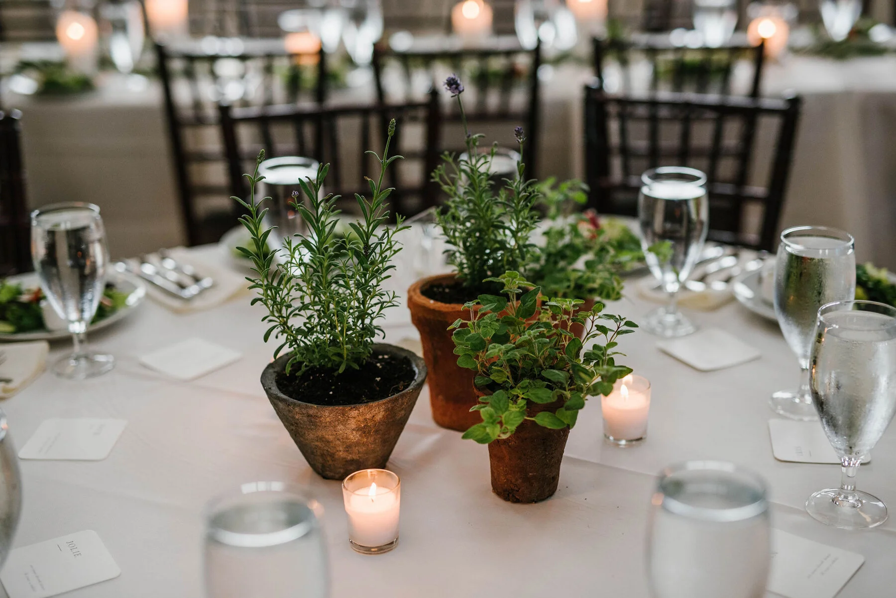 Clair-Jury-reception-centerpiece-love-hunters.jpg