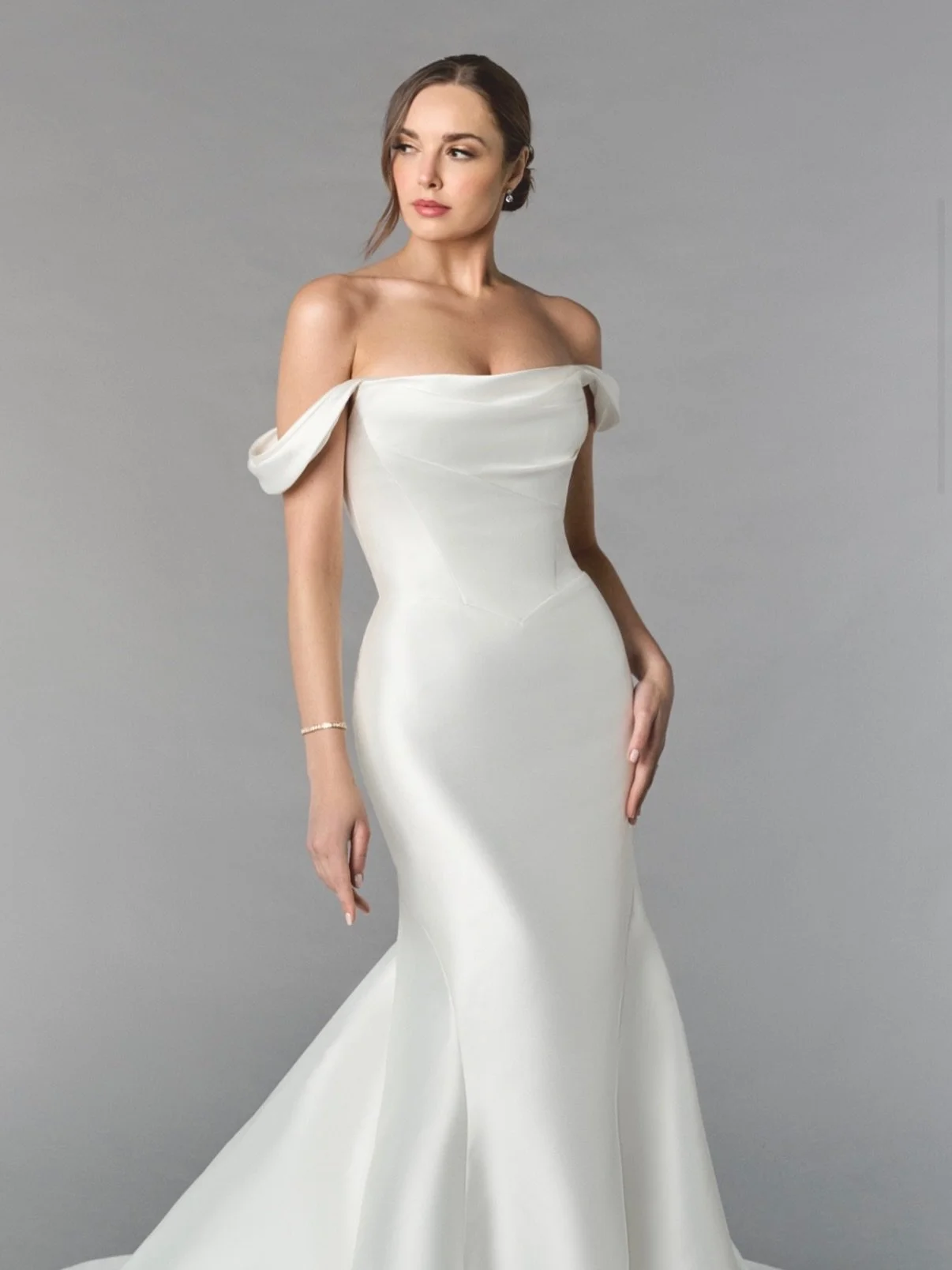 Tall. Grande. Venti.
These New Arrivals came in looking so similar with their basque waists, simple clean look, and elegant aesthetic and they came out of the box in this order. They reminded me of the same order but different volumes.

Which one is 