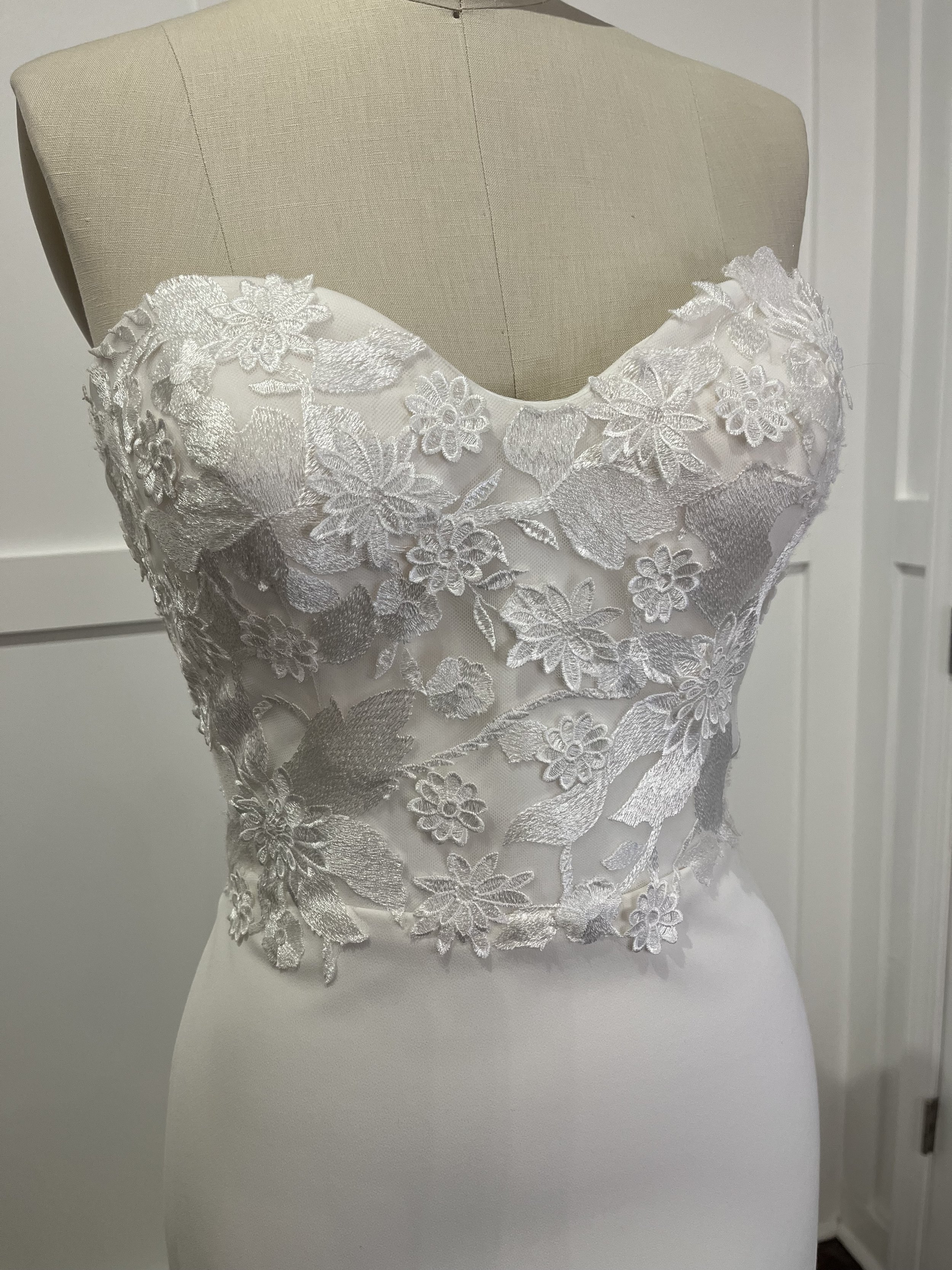 Madi Lane Elora Mae Wedding Gown Bodice