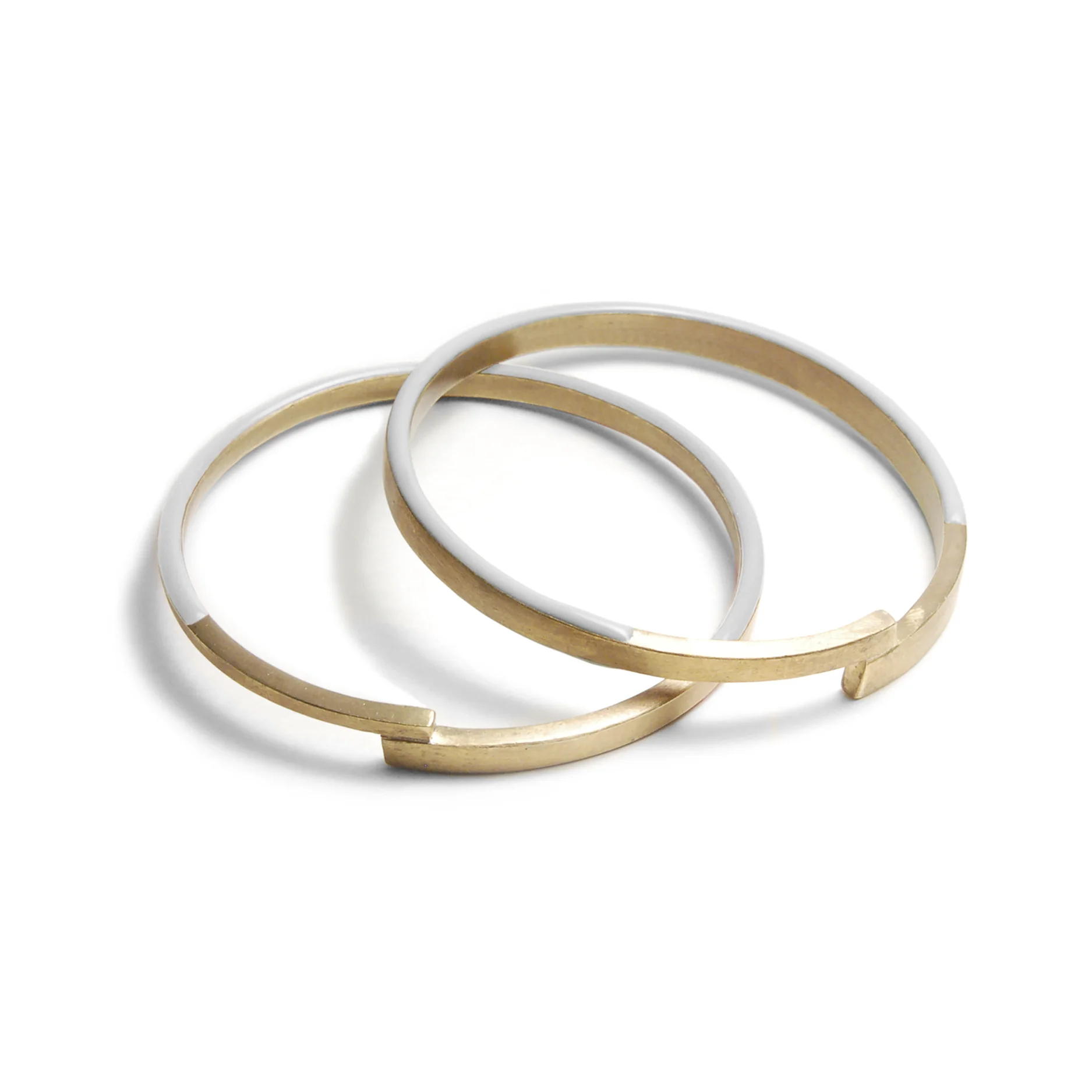 300_Abraccio-Bangle-Med-Gray.jpg