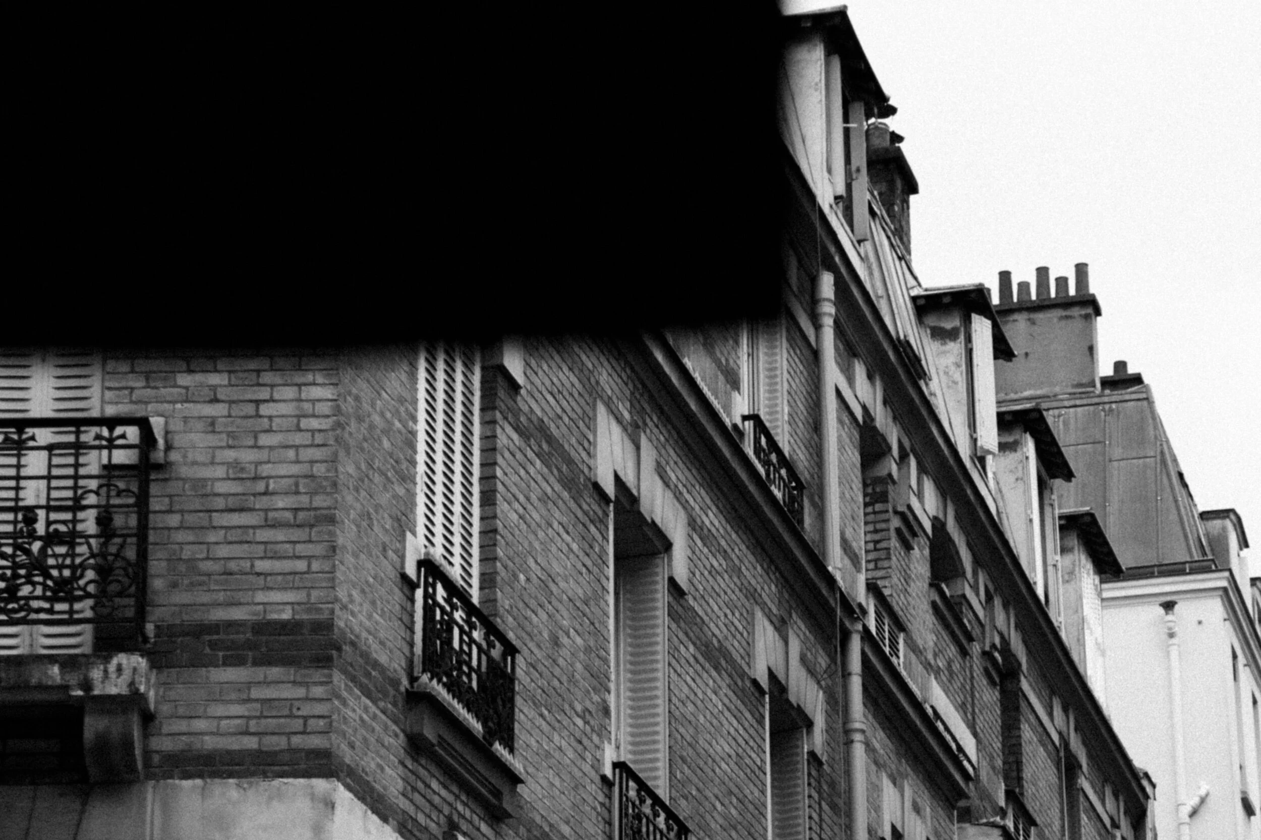 “La ausencia es presencia concentrada.”— Frédéric Beigbeder