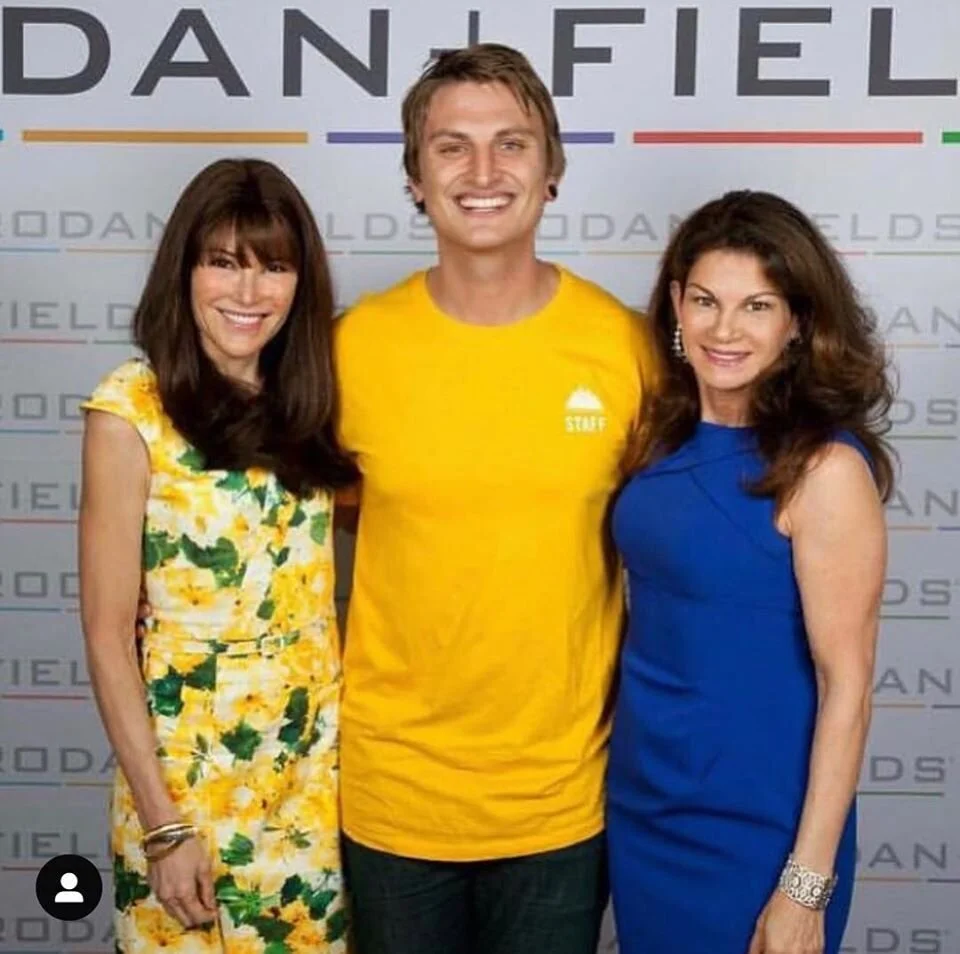 50442176_2743357932370884_993129806159675392_o.jpg