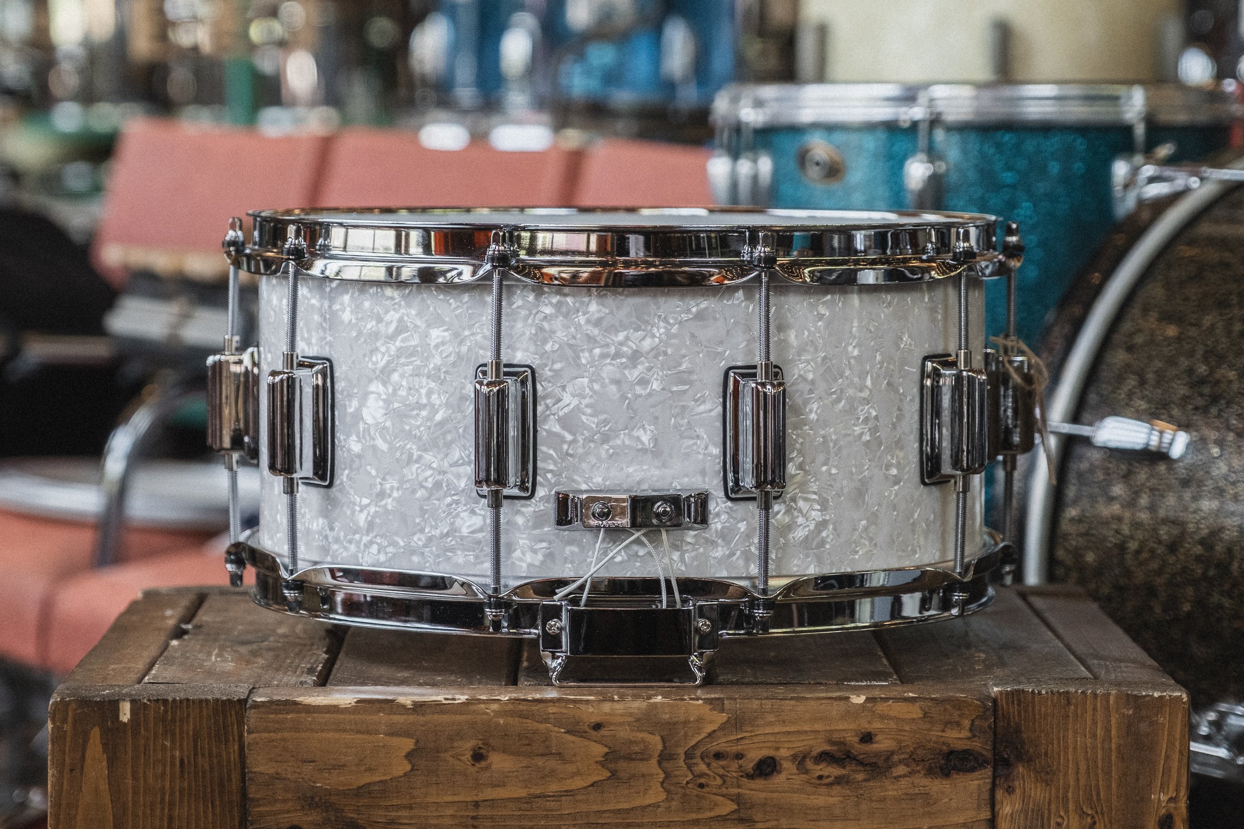 Rogers 'Dyna-Sonic' in White Marine Pearl - 6.5x14 — Nelson Drum Shop