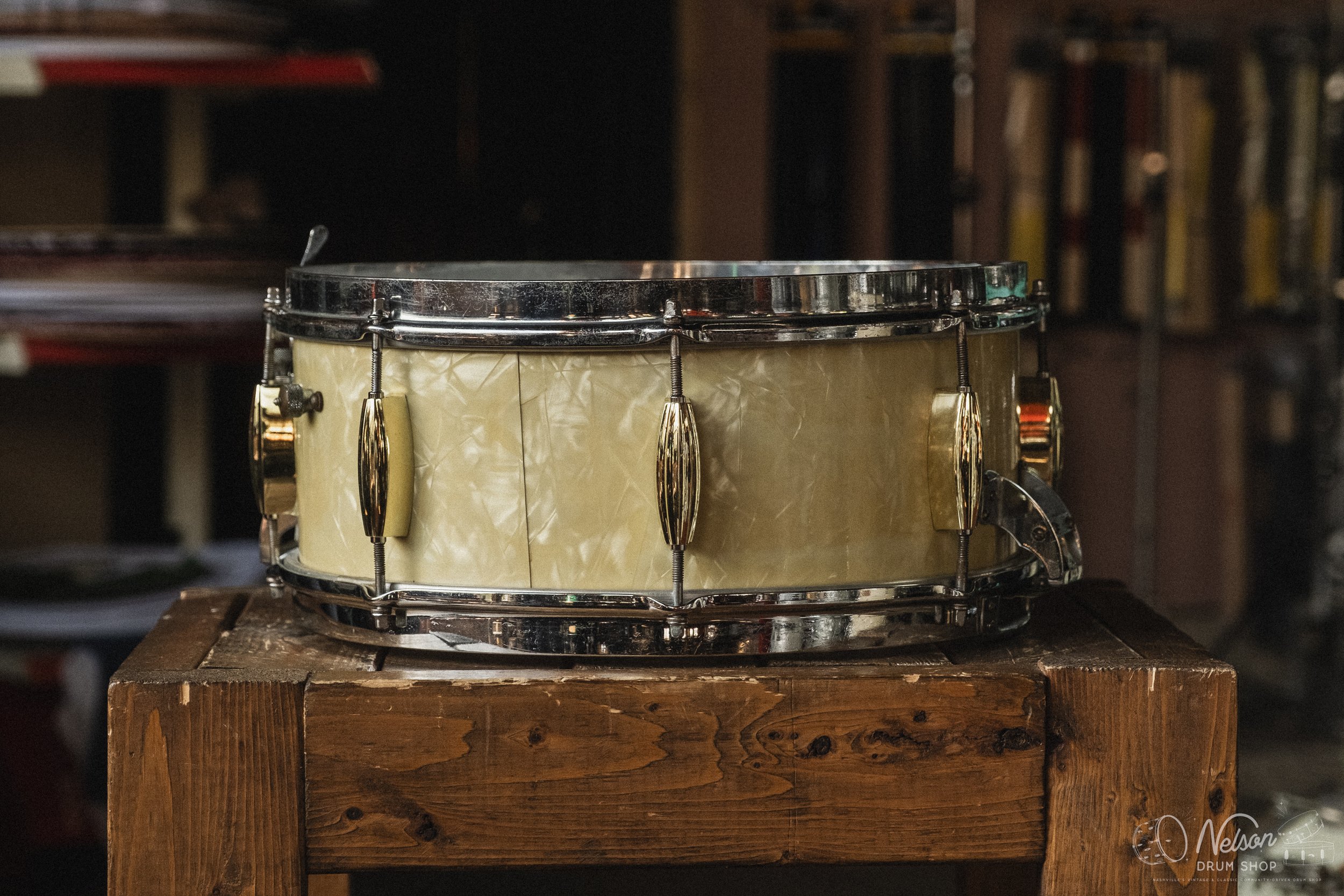 1953-56 Slingerland 'Gene Krupa Radio King' in White Marine Pearl - 5.5x14  (w/ Bag) — Nelson Drum Shop