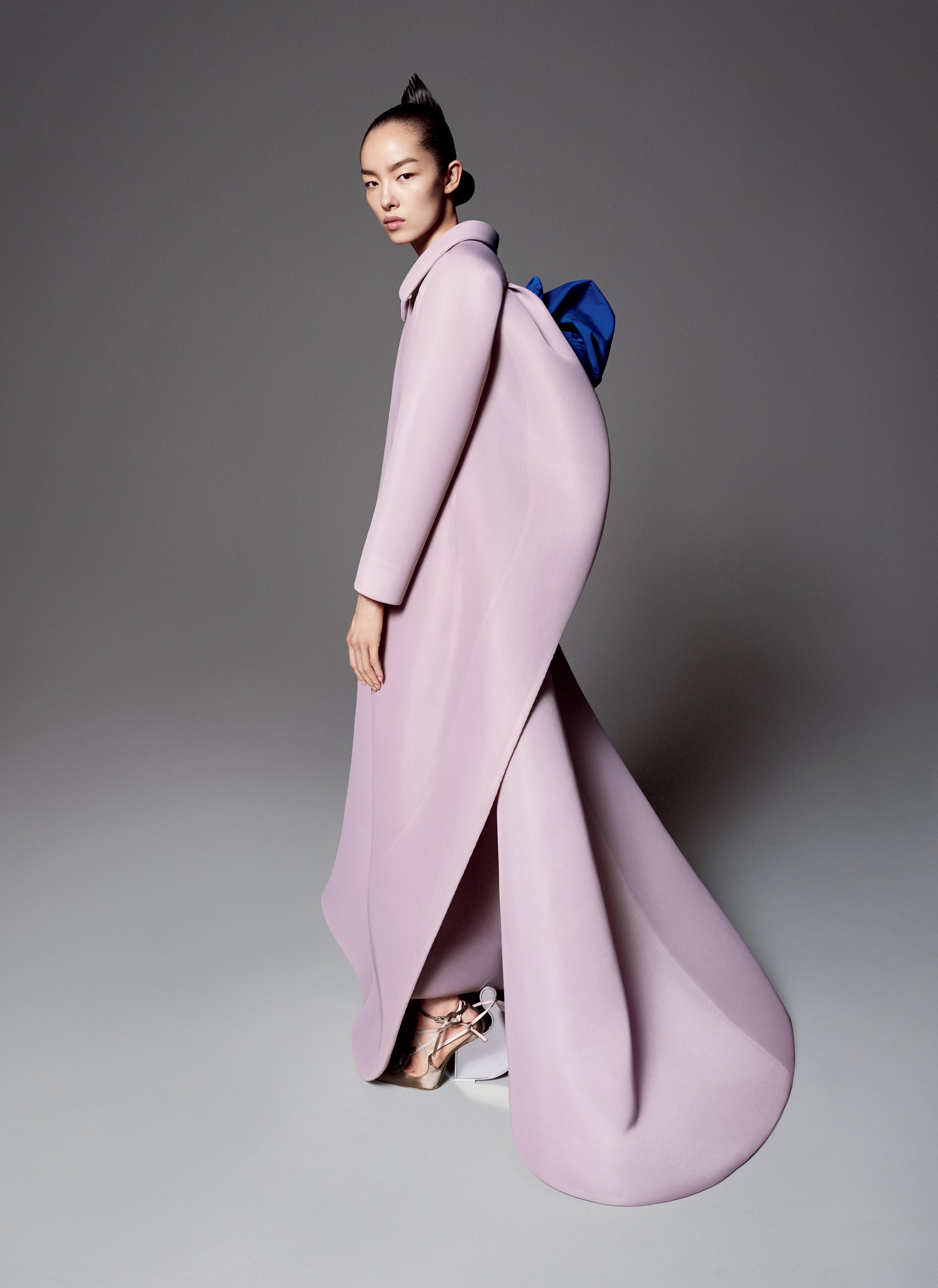 Model Fe Fei Sun wears a Maison Margiela "Artisanal" designed by John Galliano - Image courtesy of Vogue 2015.