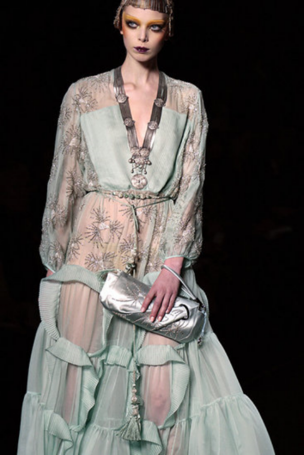 John Galliano for Christian Dior’s Fall 2009 ready-to-wear collection. Inspired by Paul Poiret.
