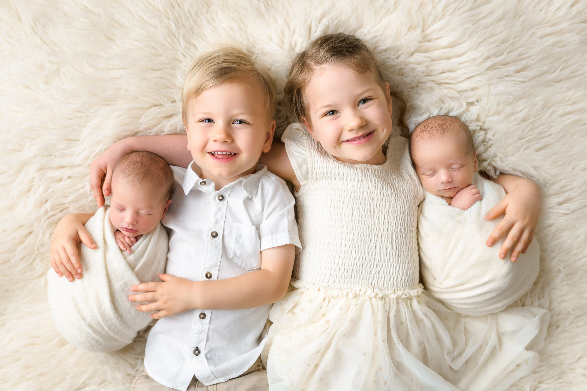 Layla & Tyler newborn -2.jpg