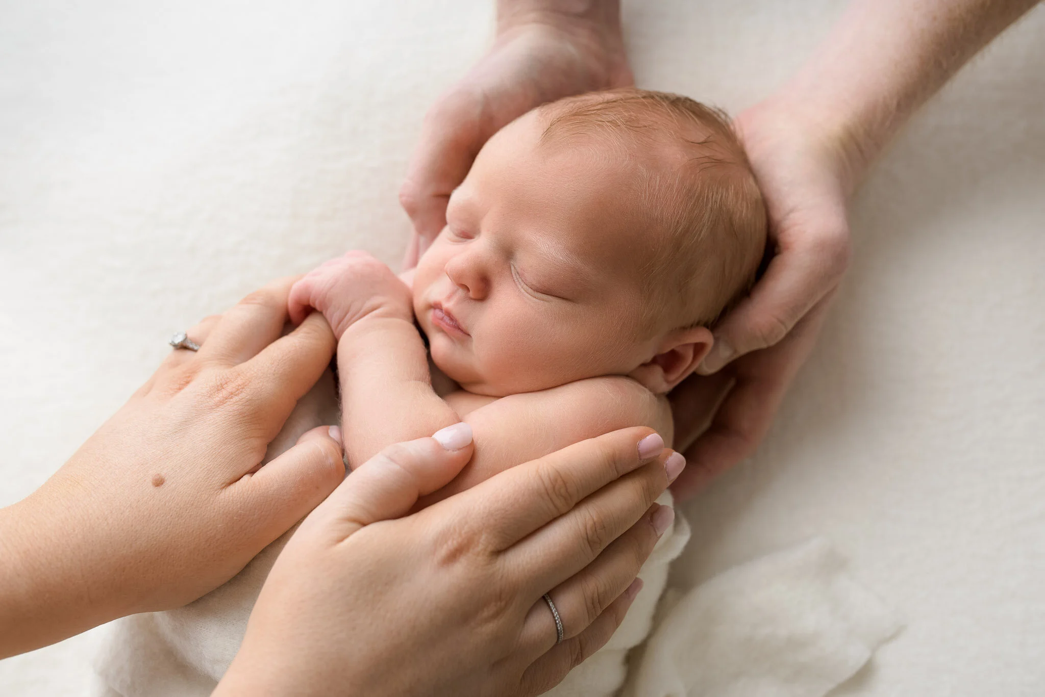 Caelan newborn-32.jpg
