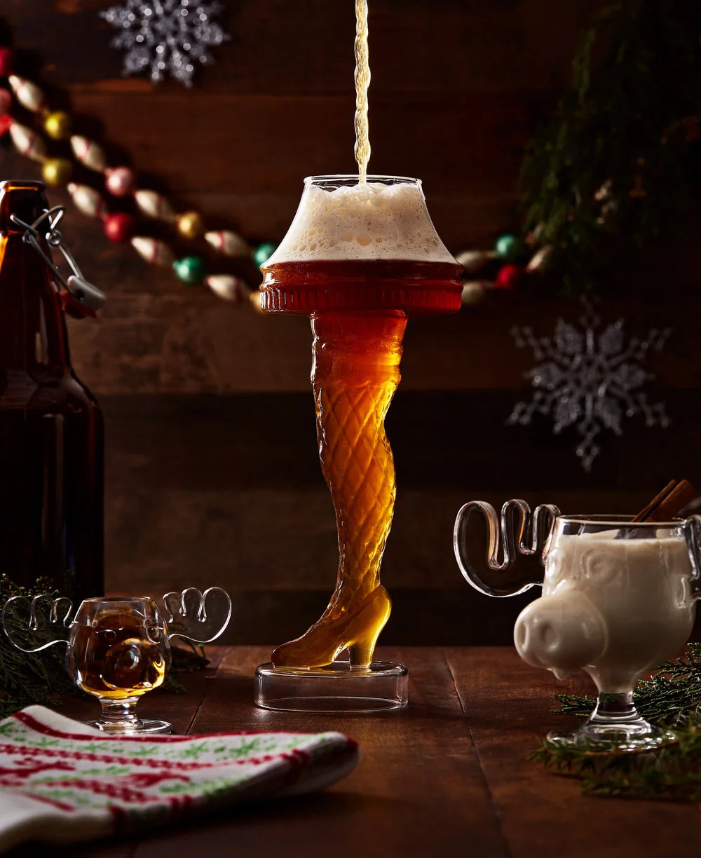 043-a-christmas-story-beer-glass-leg-lamp-vinnie-finn-los-angeles.jpg