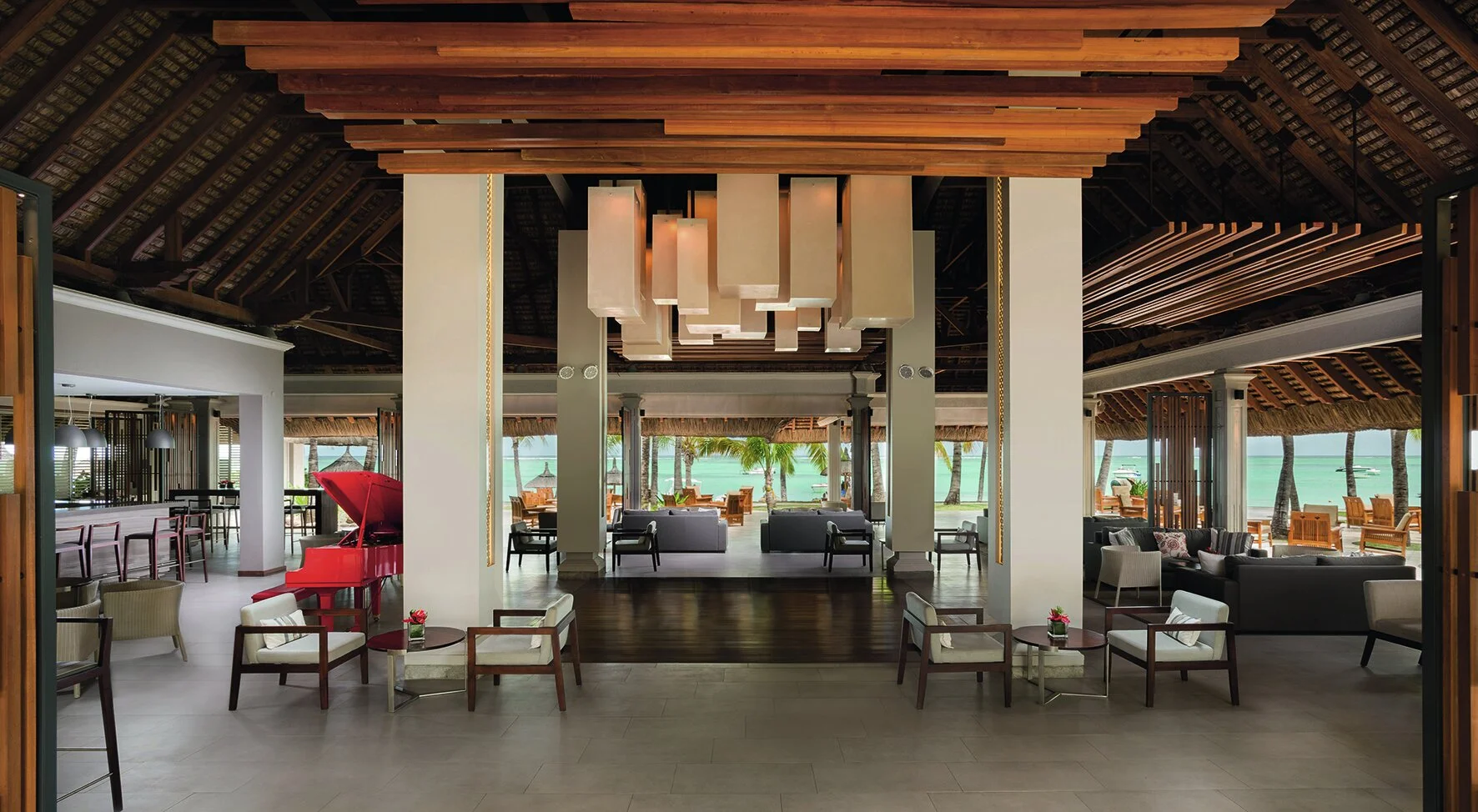 DHA Paradis Bar1.jpg