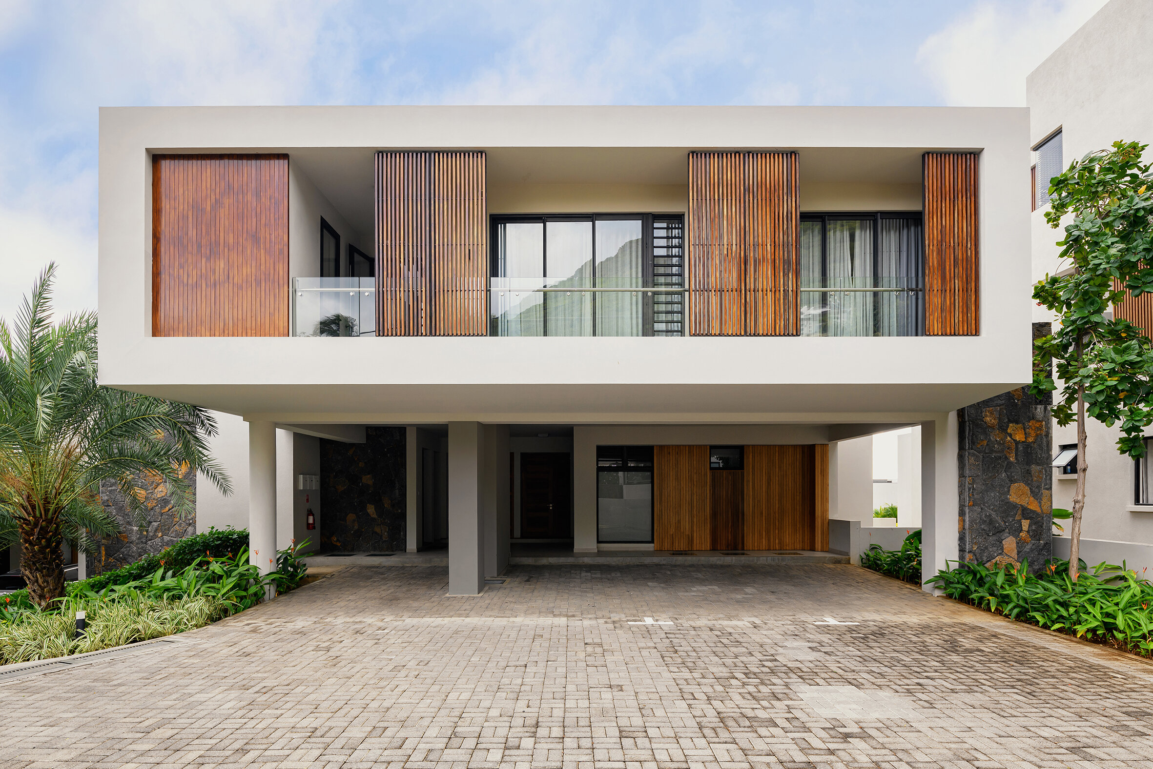 DHA CARLOS BAY 1.jpg