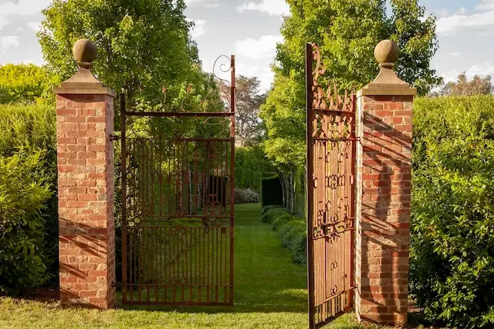 Bankhouse garden gates
