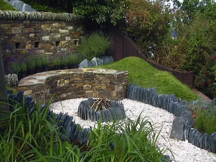 Mary Reynold's designed Cornwall garden