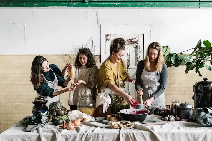 Sharon Flynn instructing on fermentation