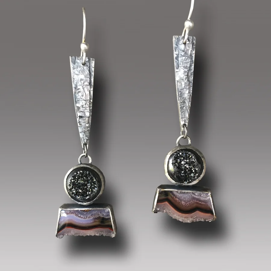 DECO EARRINGS SASIK.jpg