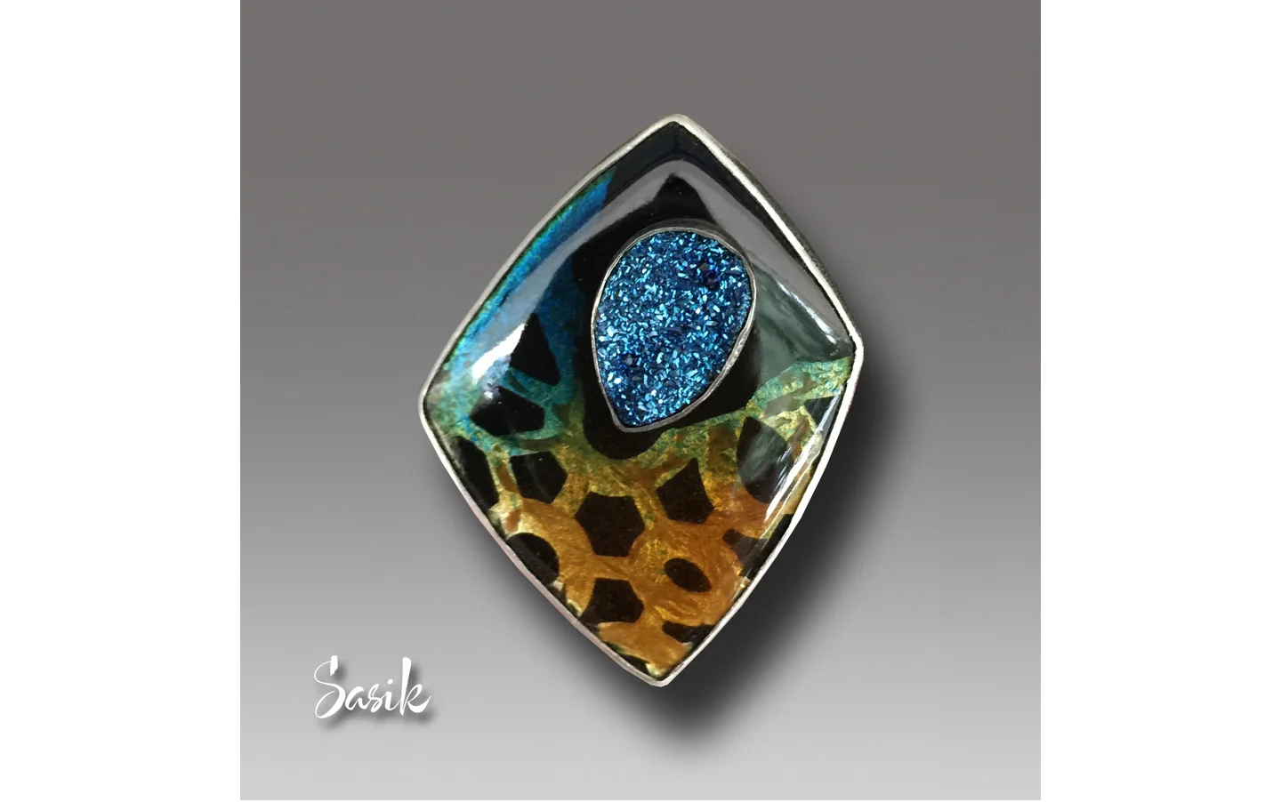 ENAMEL AND DRUSY RING