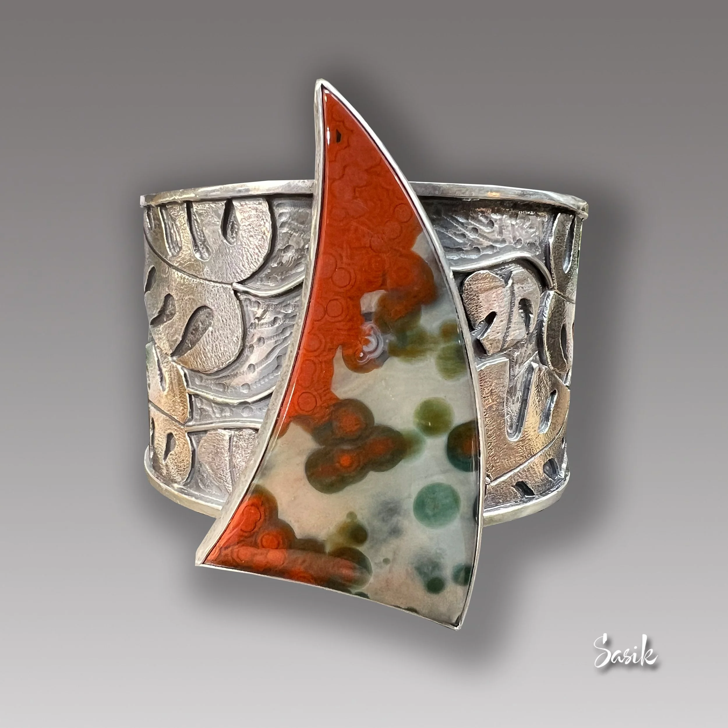 MONSTERA OCEAN CUFF SASIK.jpg