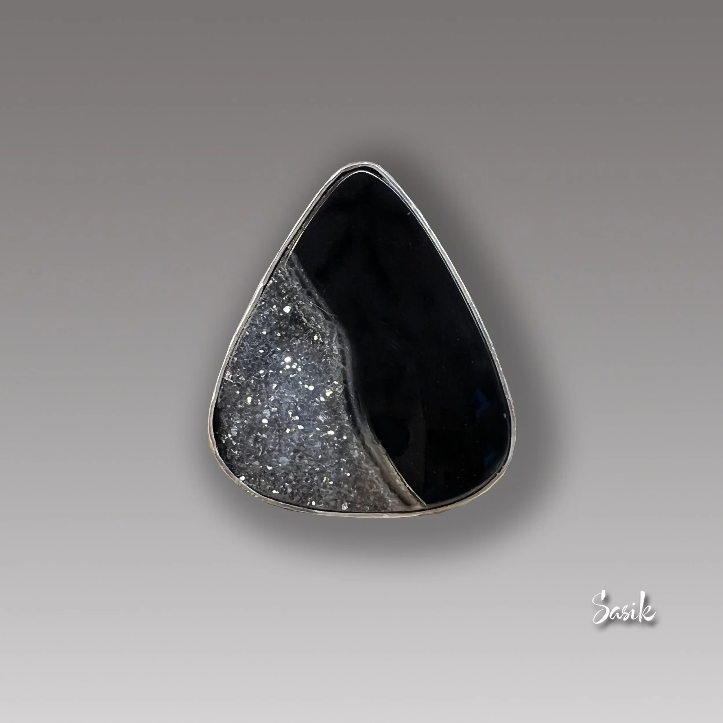 BLACK DRUZY RING SASIK.jpg