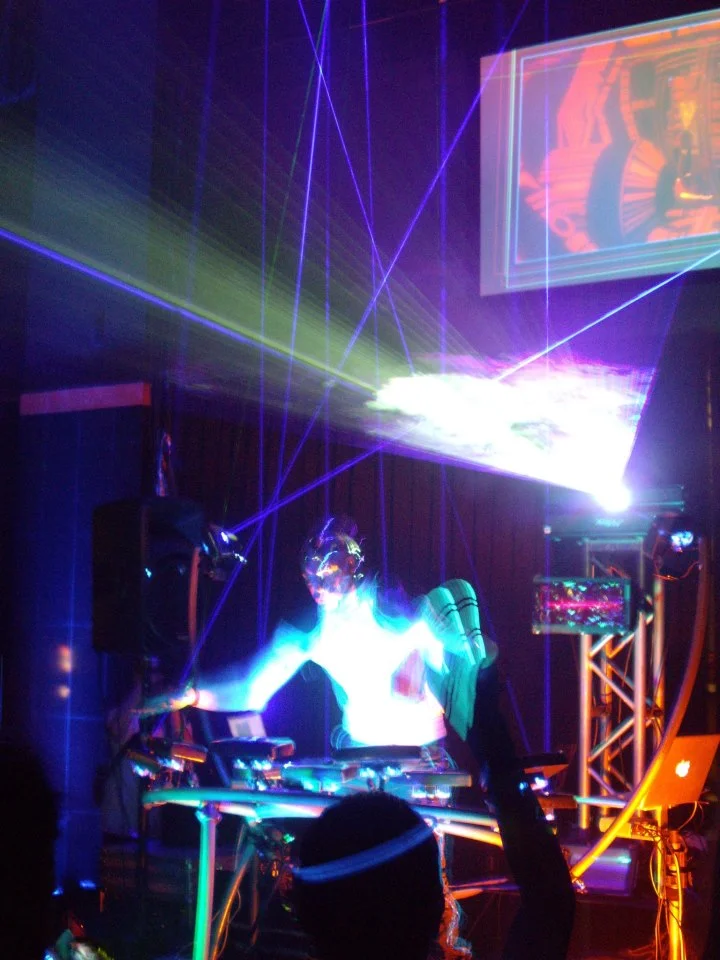 17102_10151098413955706_42010855_n.jpg