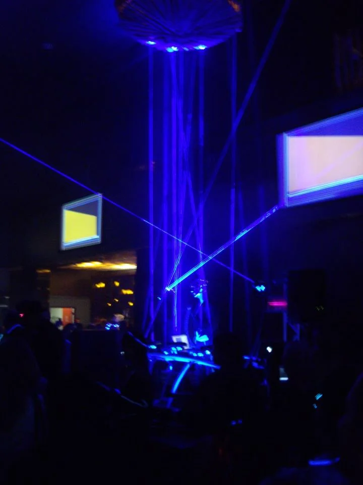 644156_10151098413425706_511353962_n.jpg