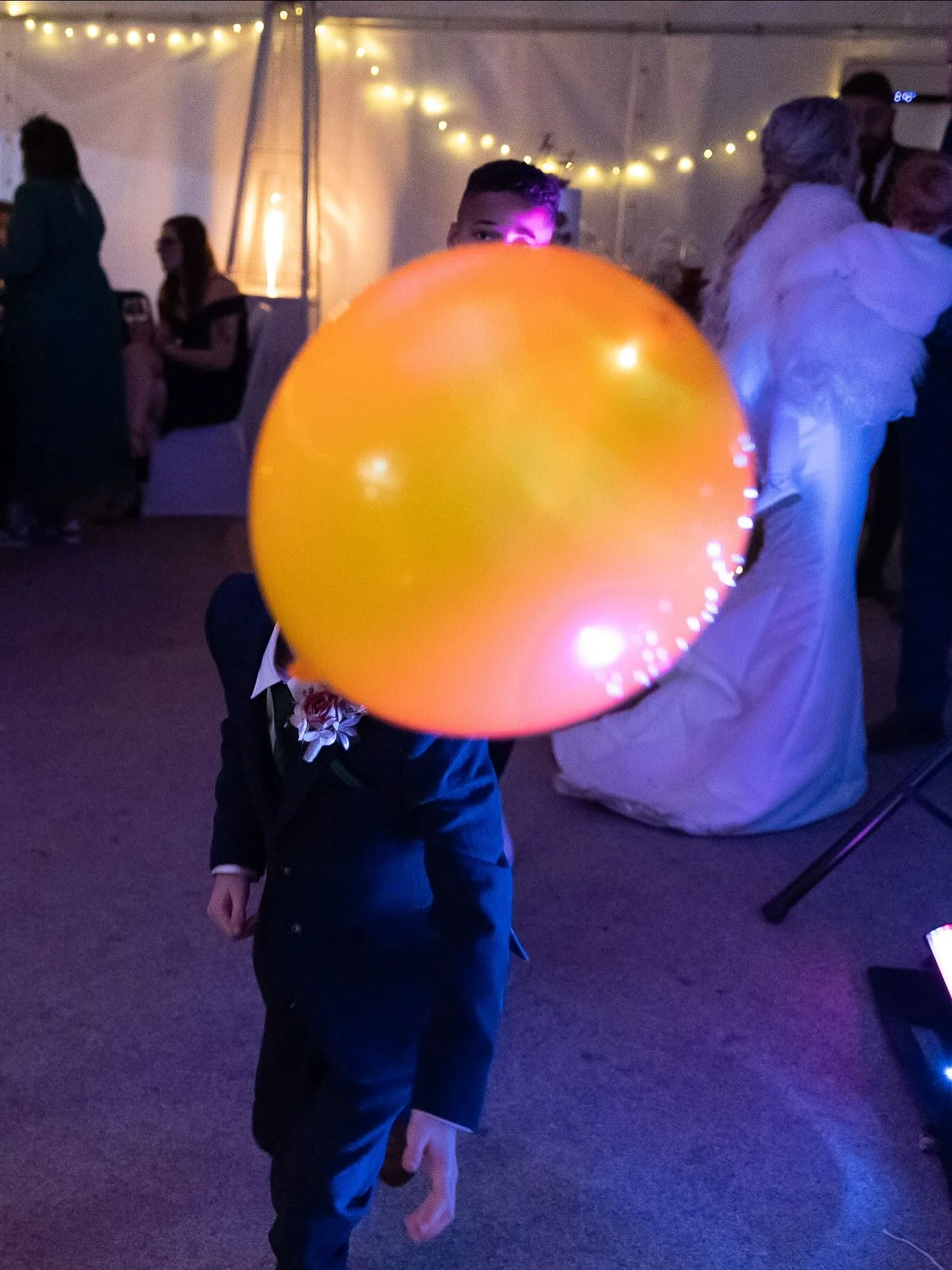 Kids always do weird things. Especially at weddings when they are a little bored. 
#PVMondaySurreal  @photovogue