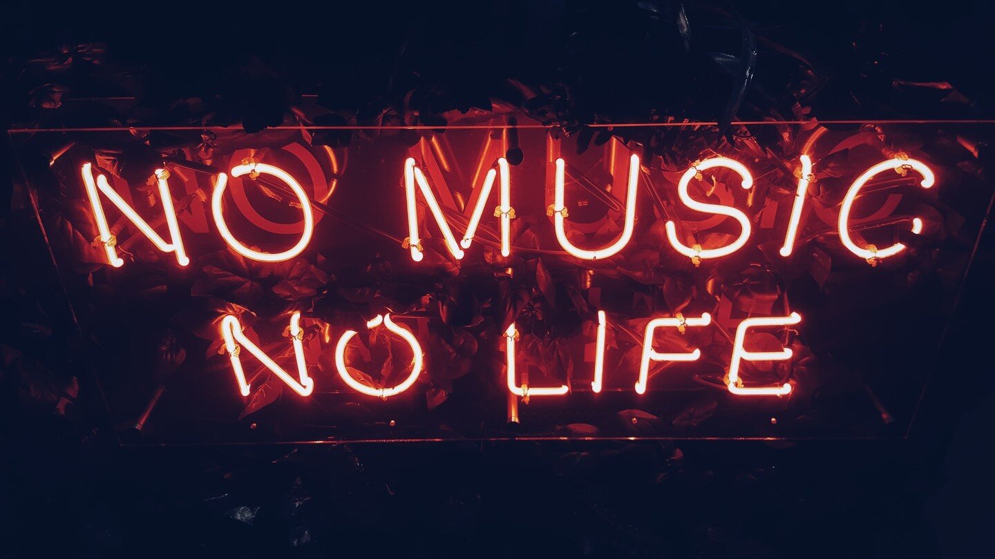 &quot;No music, no life&quot; ❤️🌸😎

#livecolourfully #livecolorfully #neon #recordingstudio #musicproduction #musicproducer #artsandculture #moblerstudio #music #whywedowhatwedo