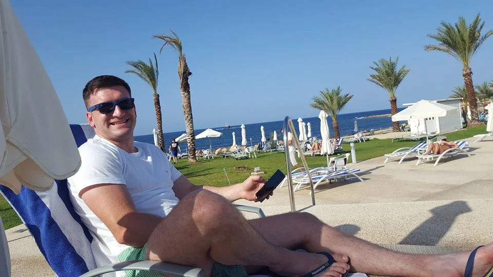 Groves in full holiday mode