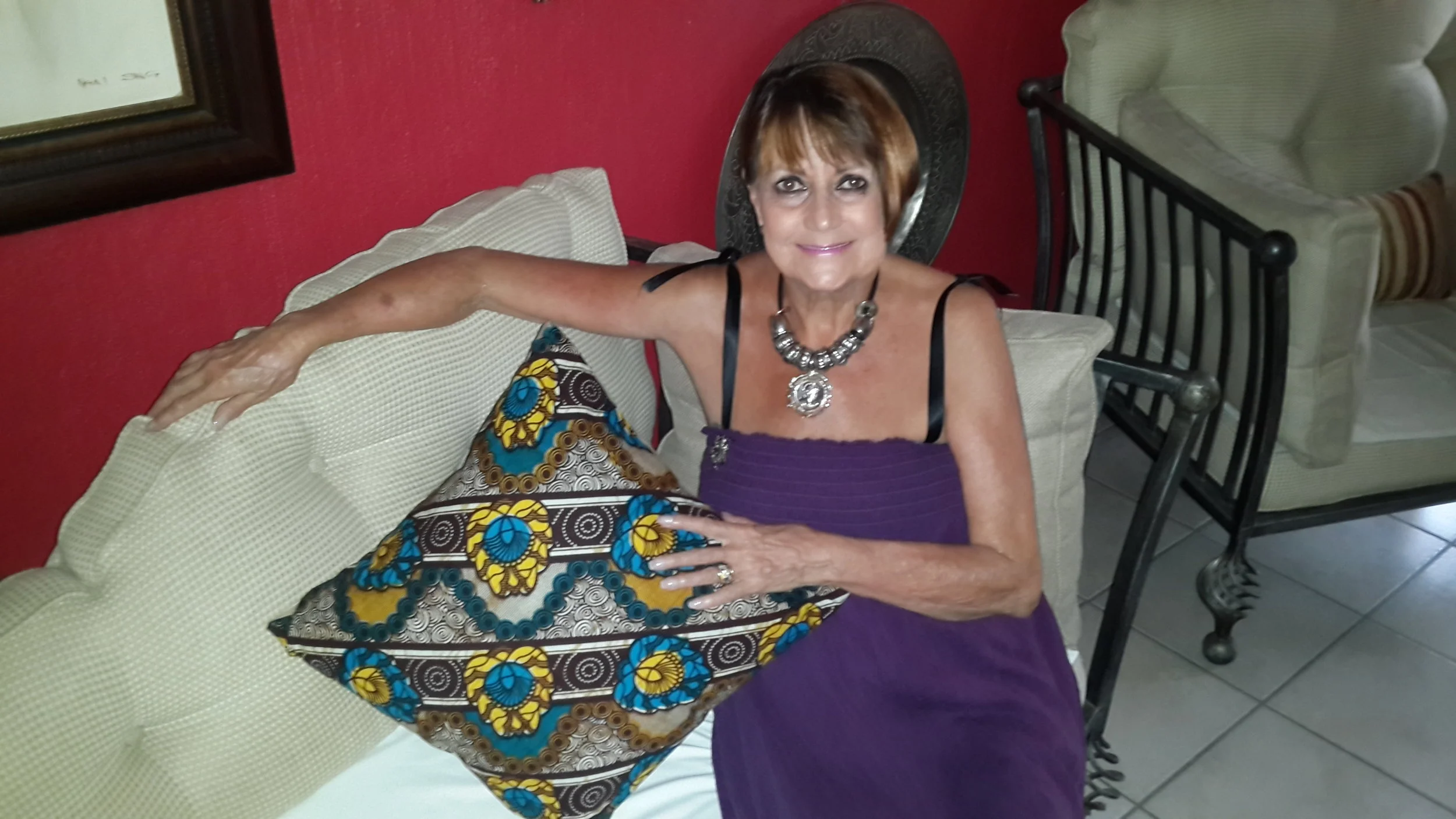 Gwyn Slade, our newsletter subscriber winner with her Solomon & Sheba scatter.