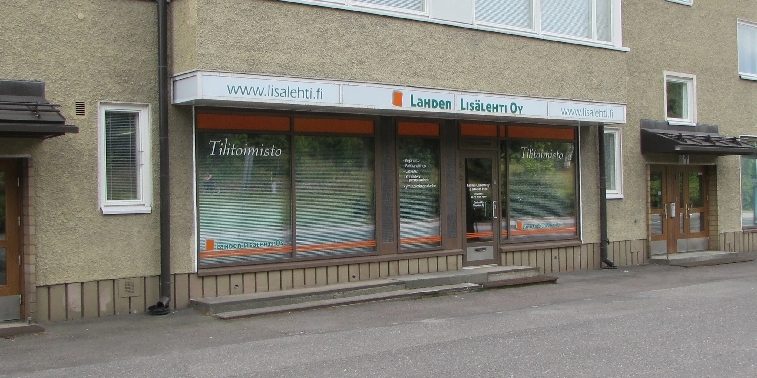 lisalehden toimisto.jpg