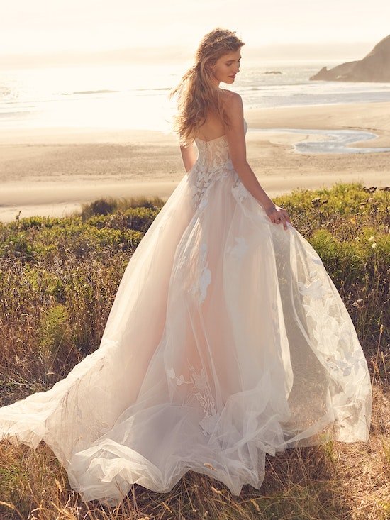 Rebecca-Ingram-Hattie-Lane-A-Line-Wedding-Gown-22RT517A01-Alt8-BLS.jpg